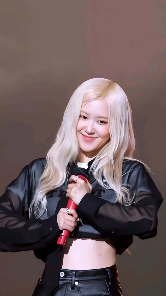 ảnh rosé ngầu