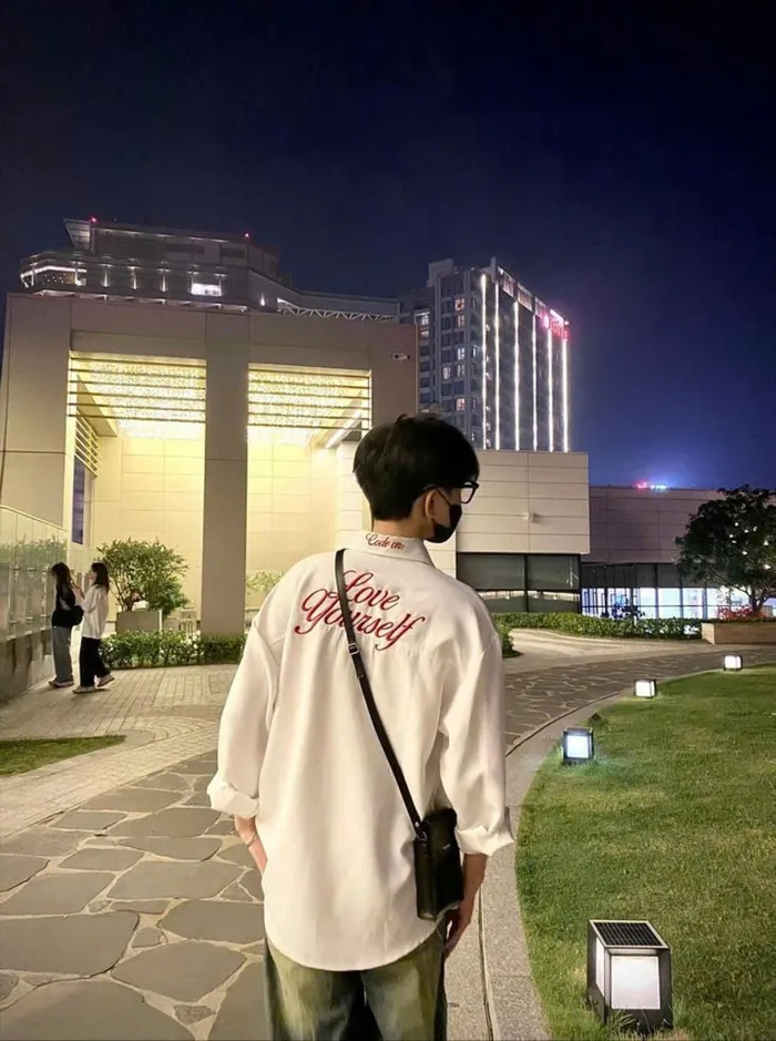ảnh trai sau lưng