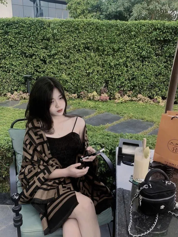 avatar ảnh gái k10