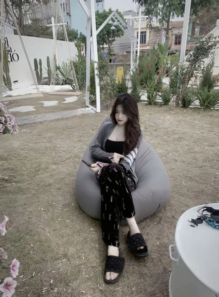 avatar ảnh gái k8