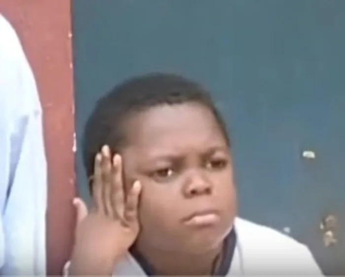 hình suy nghĩ cute