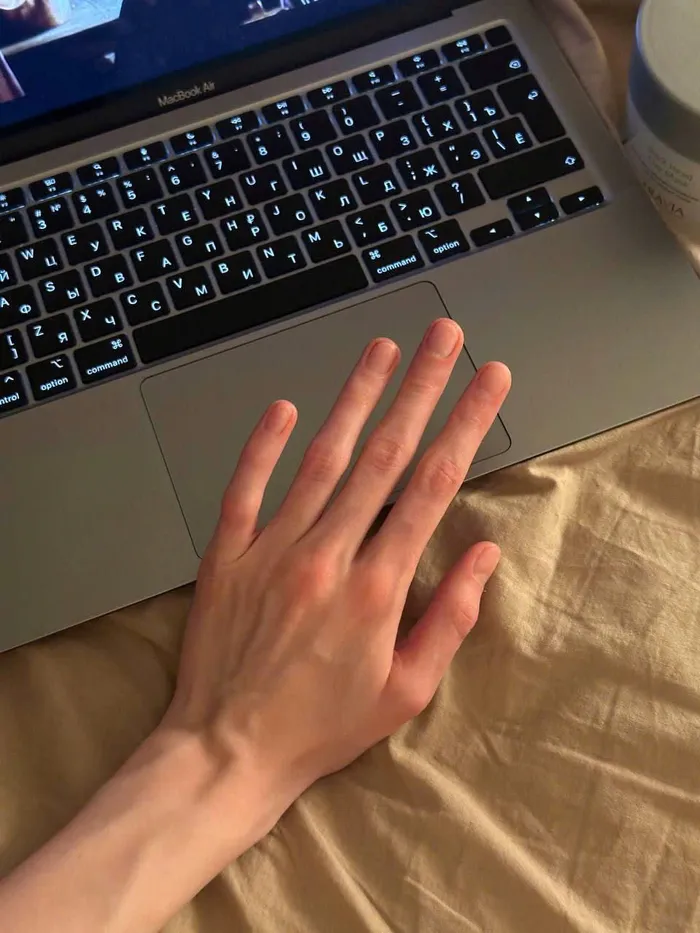 ảnh bàn tay nam đẹp