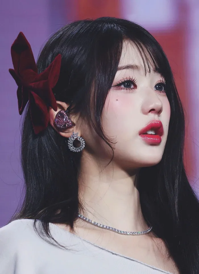 jang wonyoung hình ảnh