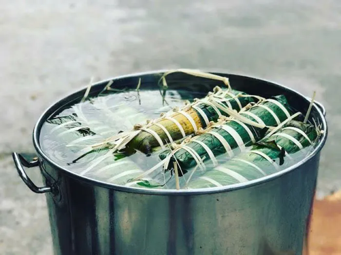 nấu bánh chưng ngày tết ảnh