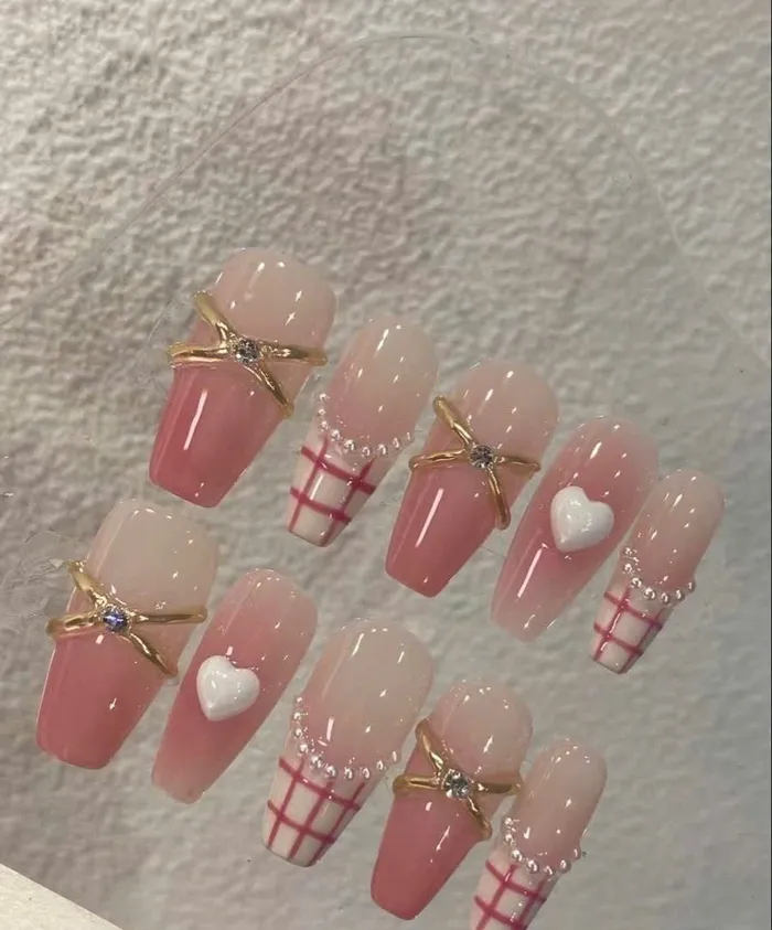 những mẫu nail đẹp