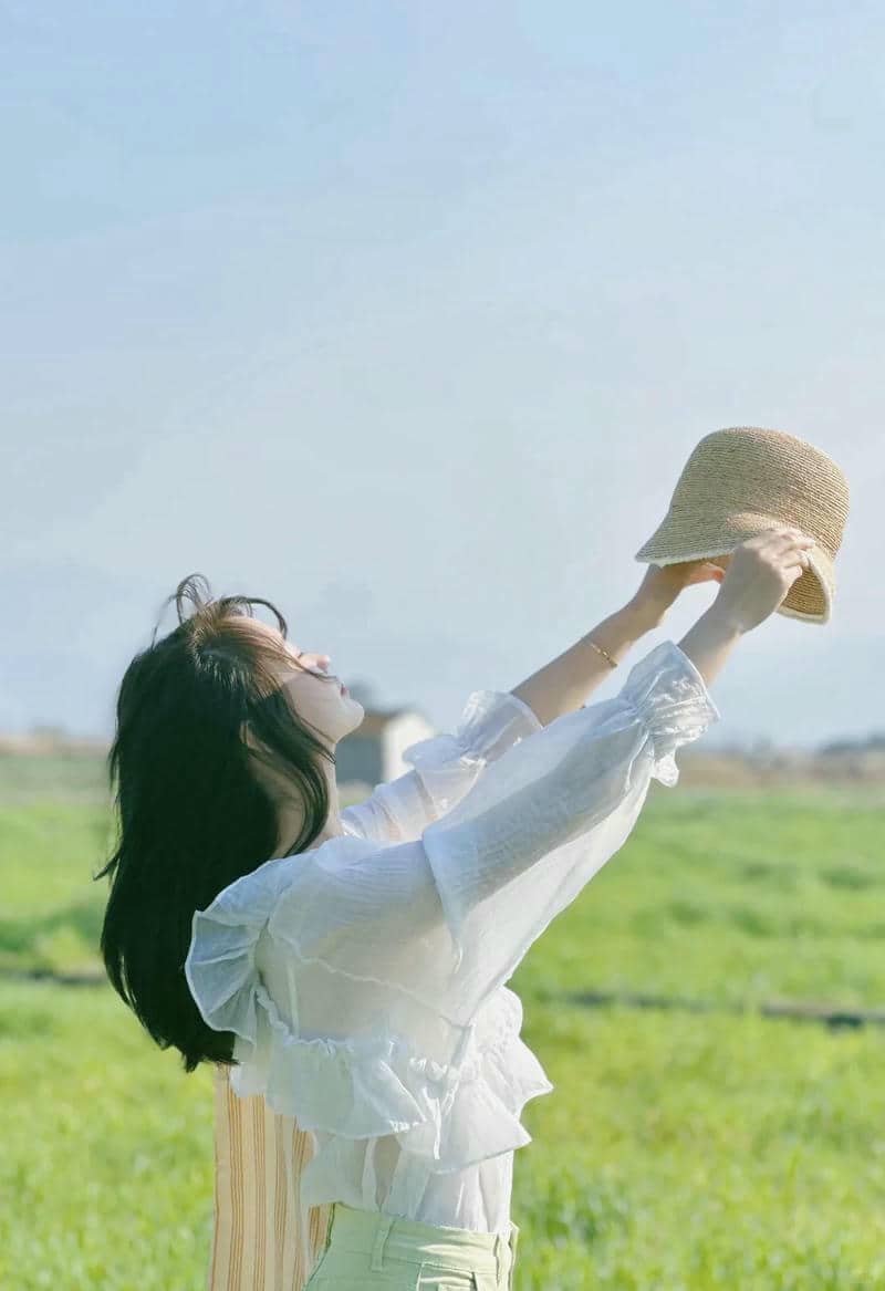 ảnh gái xinh che mặt (35)