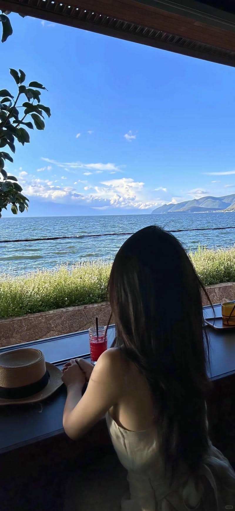 ảnh gái xinh chụp sau lưng (1)