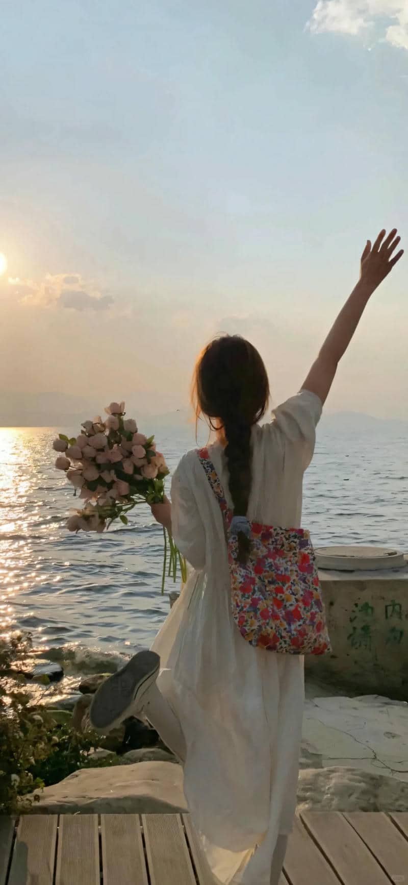 ảnh gái xinh chụp sau lưng (12)