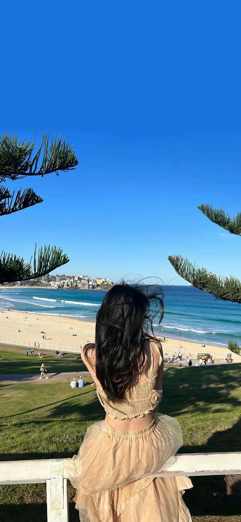 ảnh gái xinh chụp sau lưng (14)