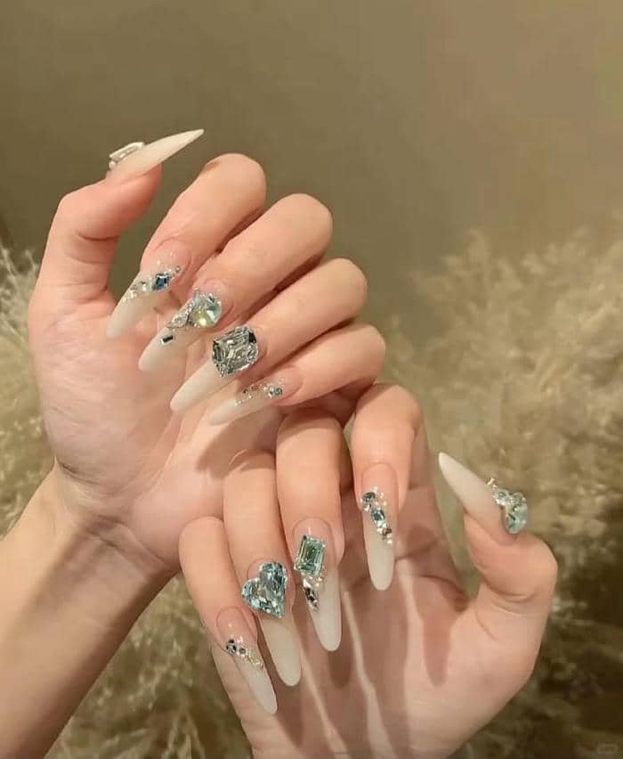 nail đính đá (21)