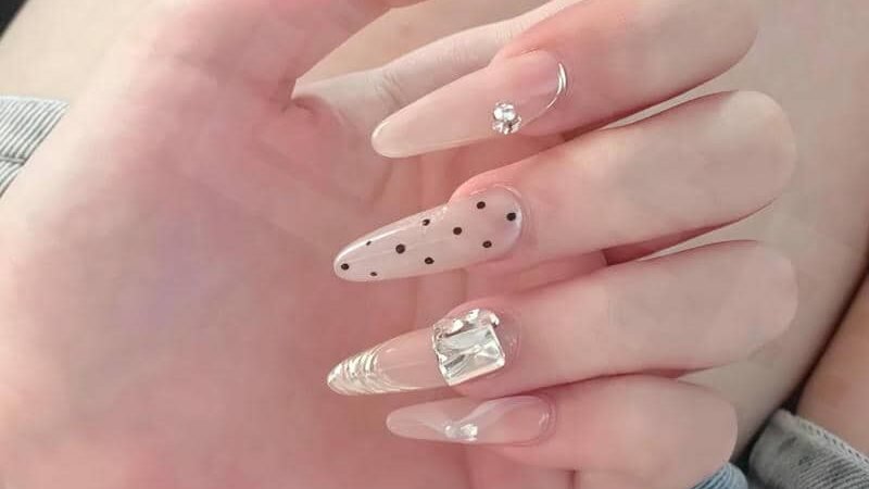 Gợi ý 66+ mẫu nail nhẹ nhàng, thanh lịch,  tinh tế cho nàng
