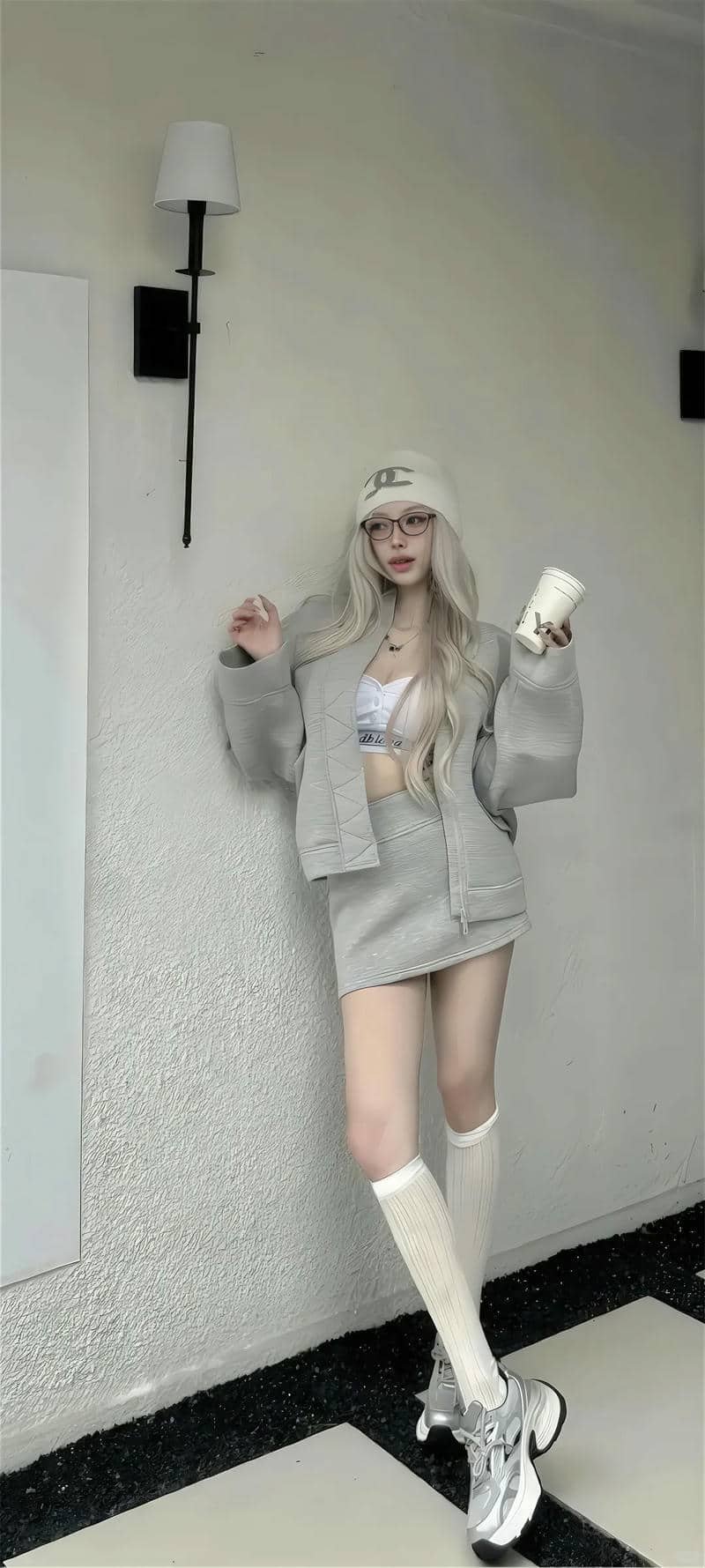 gái xinh mặc váy ngắn (21)