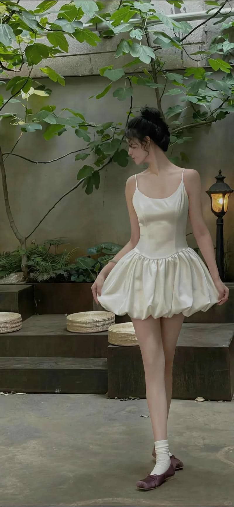 gái xinh mặc váy ngắn (27)