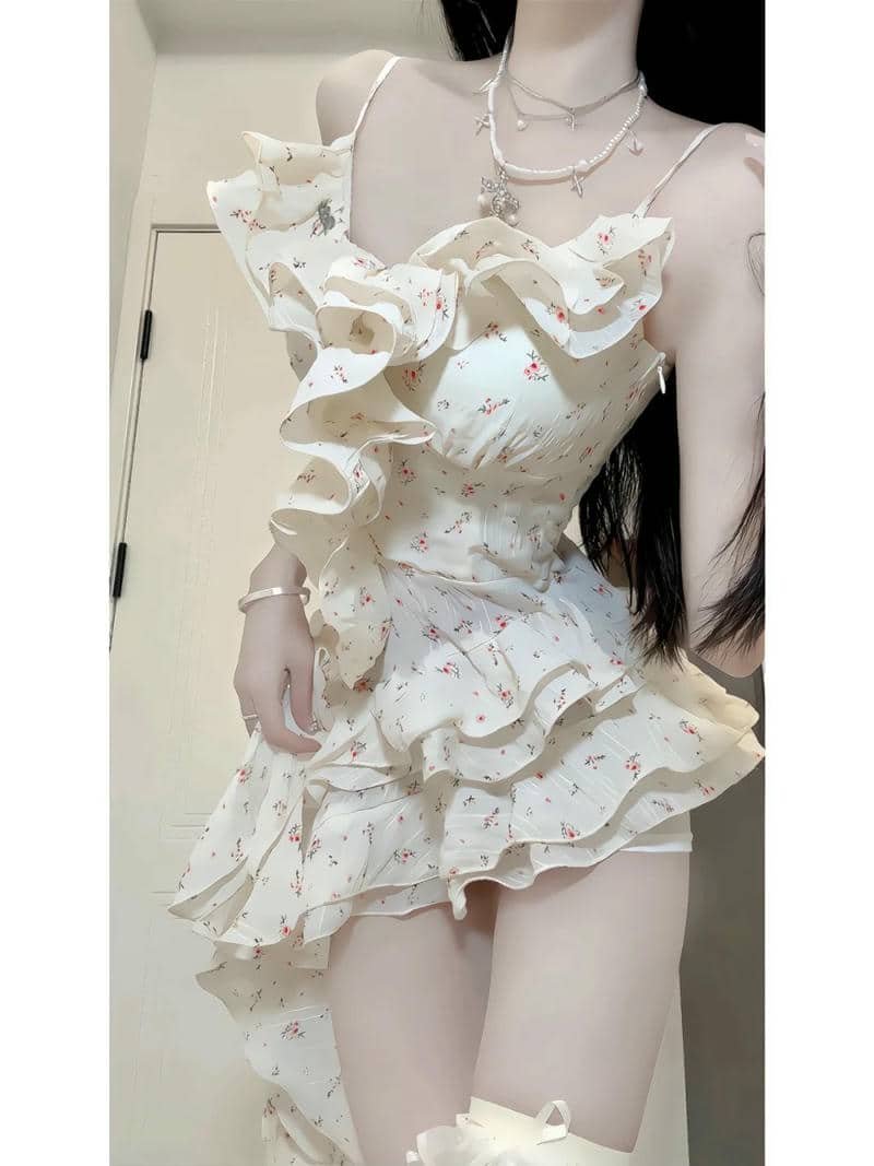 gái xinh mặc váy ngắn (35)